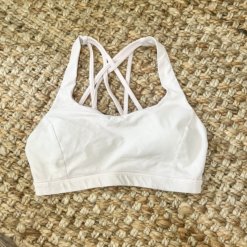 Lululemon free to be wild sports bra size 8 lilac